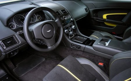 Aston Martin  V12 Vantage S