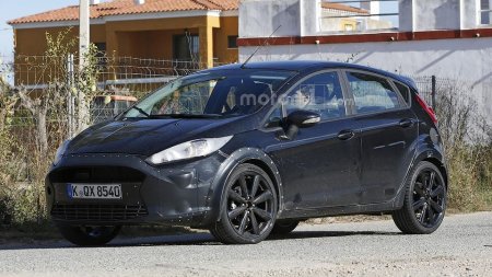   Ford Fiesta RS  ,   