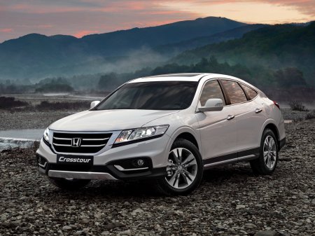      2016  Honda Crosstour    