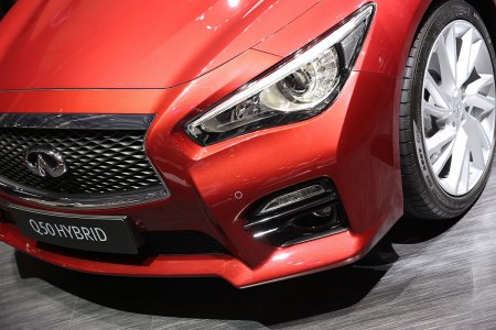 Infiniti      Q60