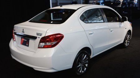  Mitsubishi Mirage G4     -