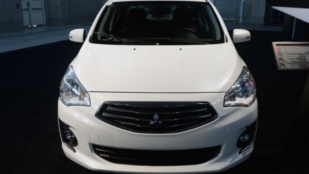  Mitsubishi Mirage G4     -