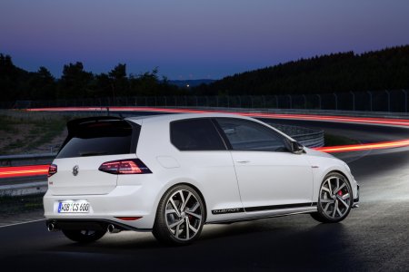  Volkswagen Golf GTI        40- 