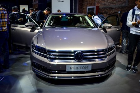    Volkswagen - Phideon