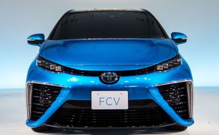 Toyota      Mirai