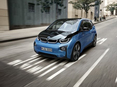 2017 BMW i3    $44,595        