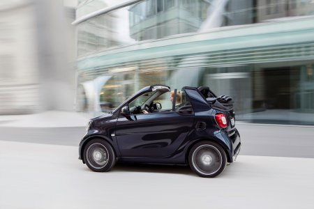 Mercedes        Smart Brabus.