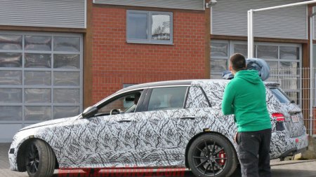  Mercedes-AMG E63    4Matic   