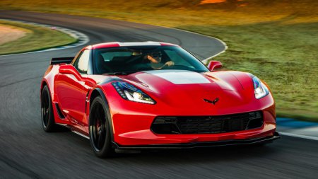        Chevrolet Corvette Grand Sport